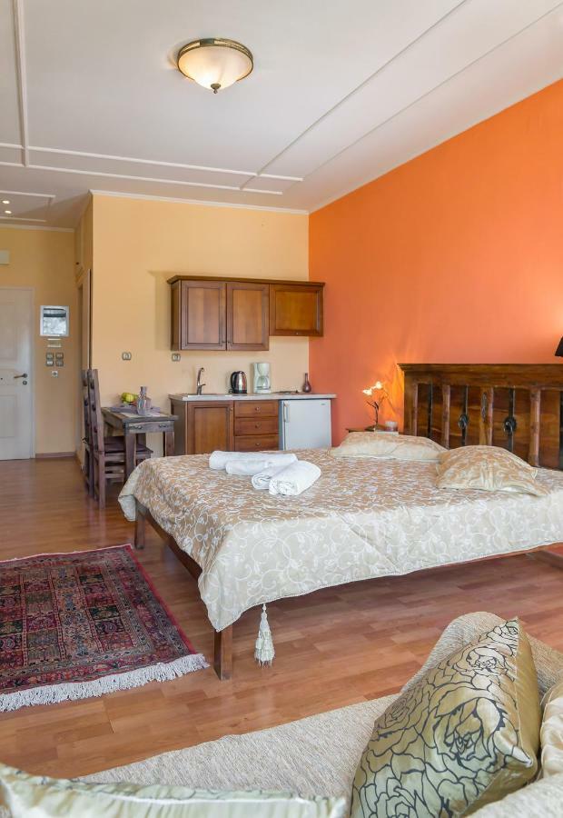 Elois Suites Rethymno  ภายนอก รูปภาพ