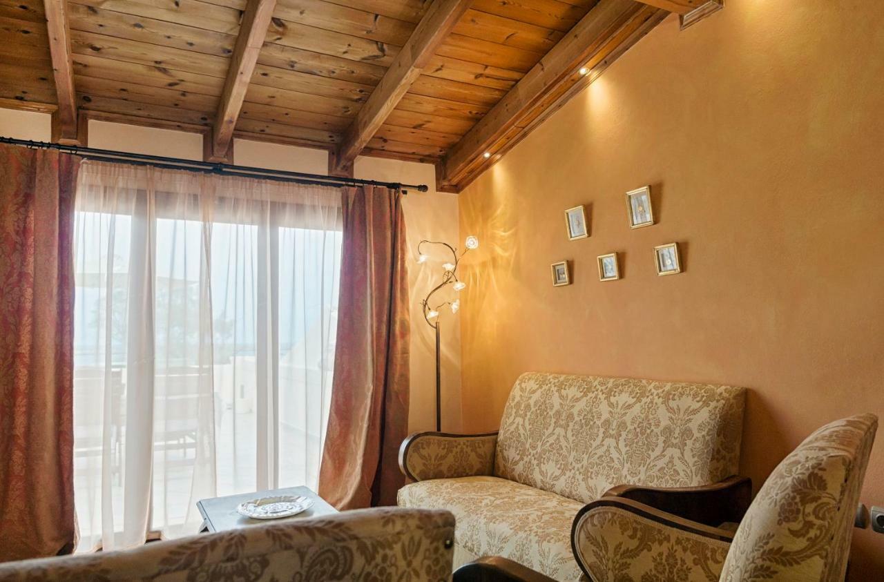 Elois Suites Rethymno  ภายนอก รูปภาพ