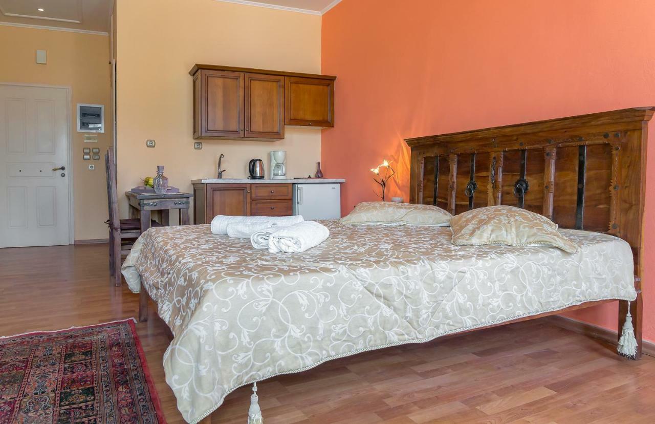 Elois Suites Rethymno  ภายนอก รูปภาพ